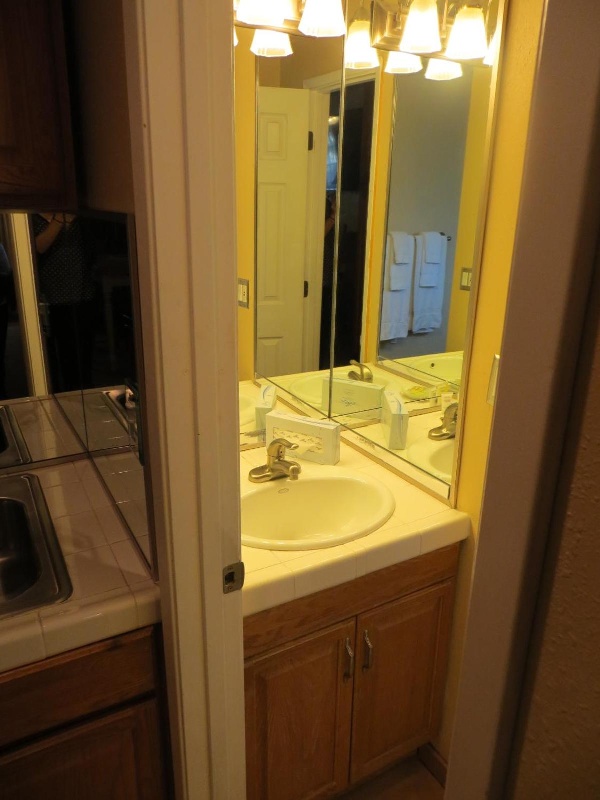 Americana Village Suites image 6